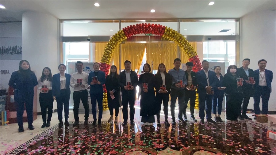 昌禾裝飾丨10月總結(jié)表彰暨11月活動(dòng)啟動(dòng)大會(huì)圓滿結(jié)束！一起領(lǐng)盲盒啦~